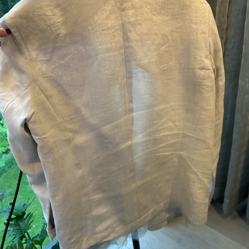 Pas de Calais Paris designed linen jacket - Picture 5 of 10